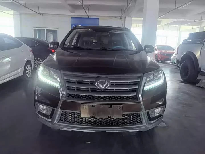BAIC S6