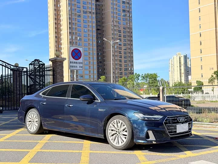 Audi A7L