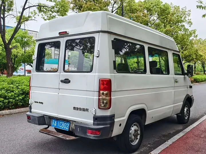 Iveco proud