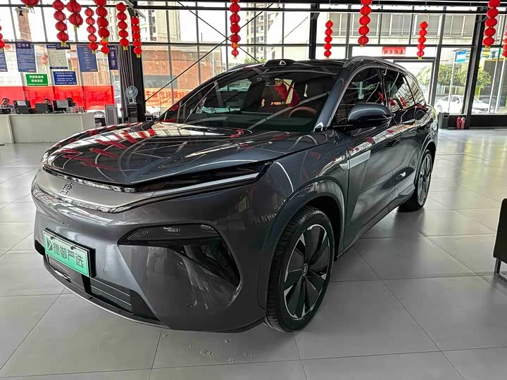 BYD Tang L