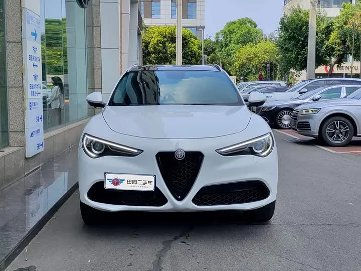 alfa romeo Stelvio
