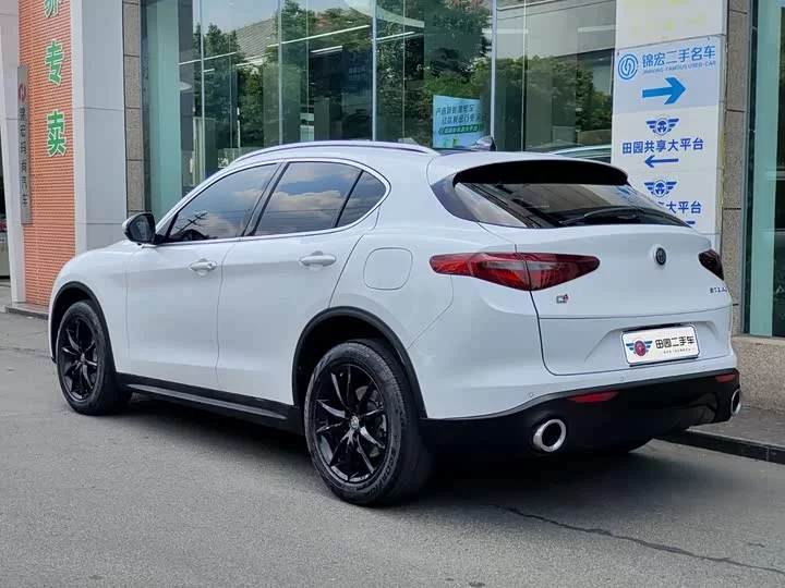 alfa romeo Stelvio