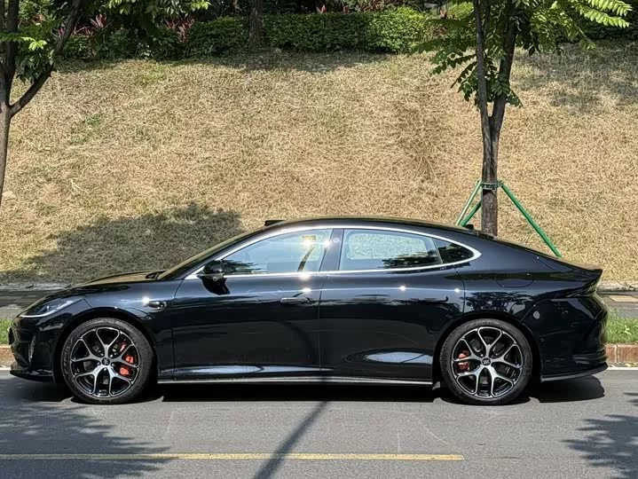 Zhiji L6