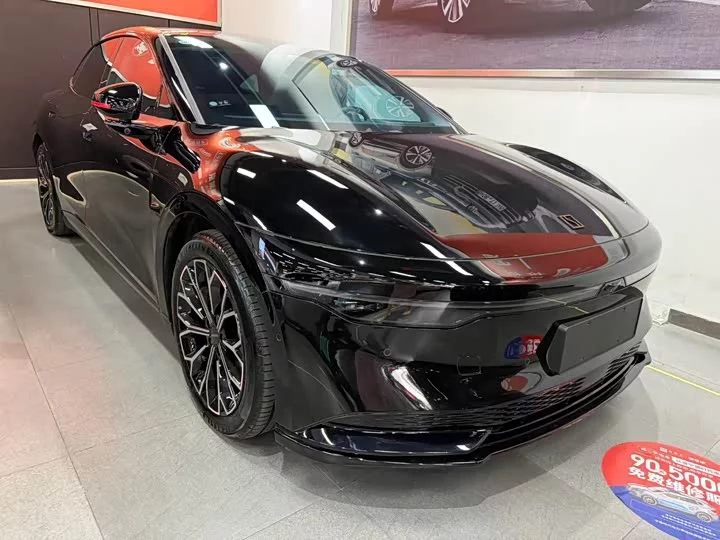 ZEEKR 007