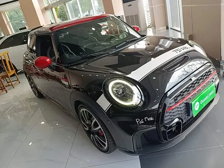 MINI JCW