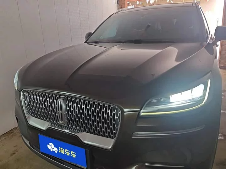 Lincoln aviator