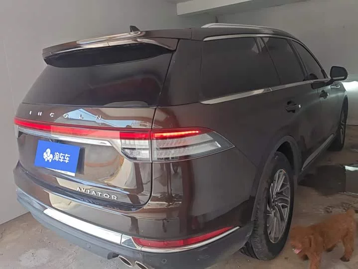 Lincoln aviator