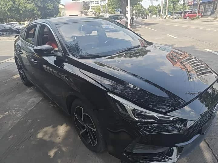 MG 5