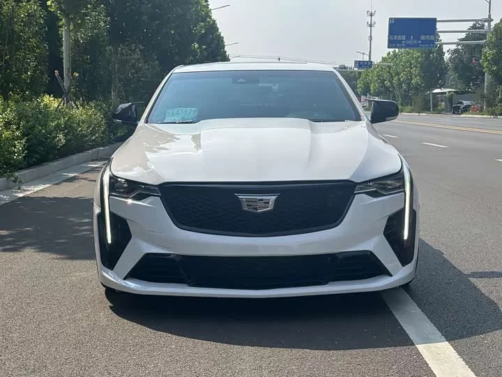 Cadillac CT4