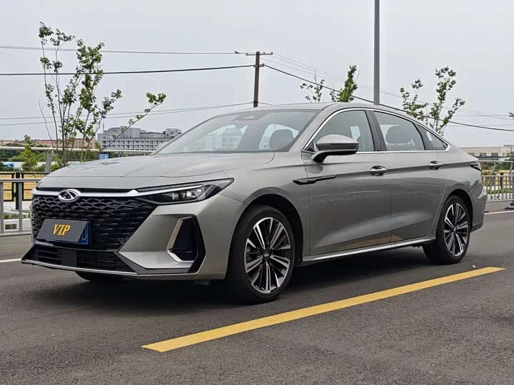 Chery Arrizo 8