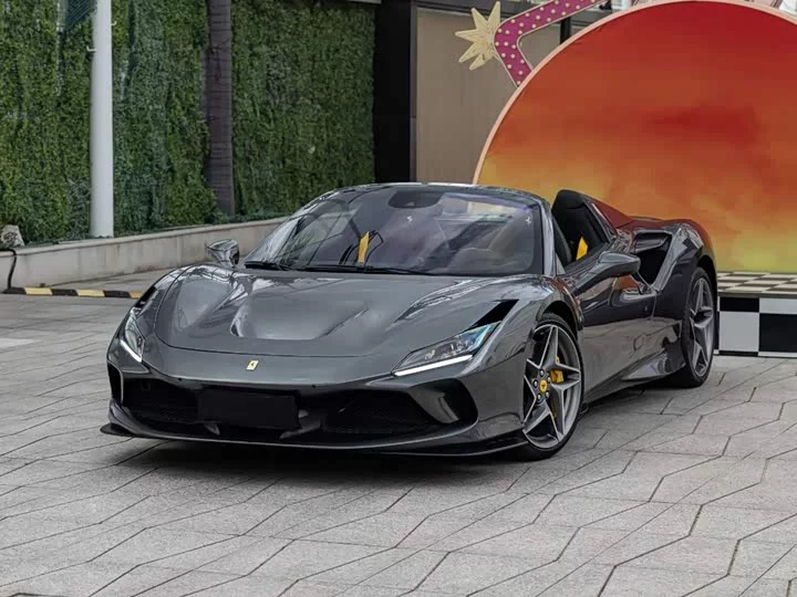 ferrari F8