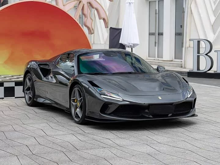 ferrari F8