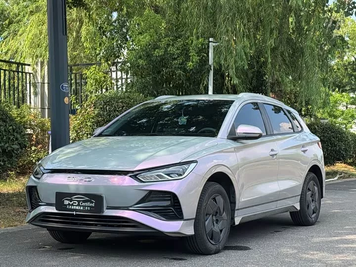 BYD e2