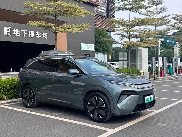 BYD Tang L