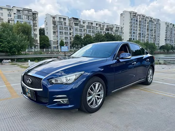 Infiniti Q50L