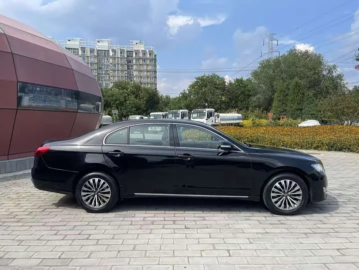 Hongqi H7
