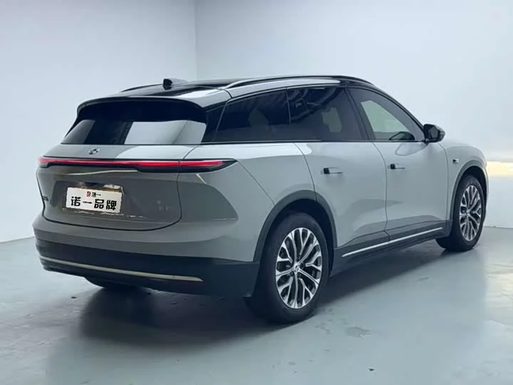 NIO ES6