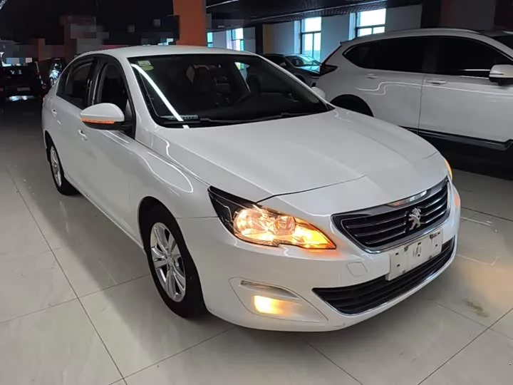 Peugeot 408
