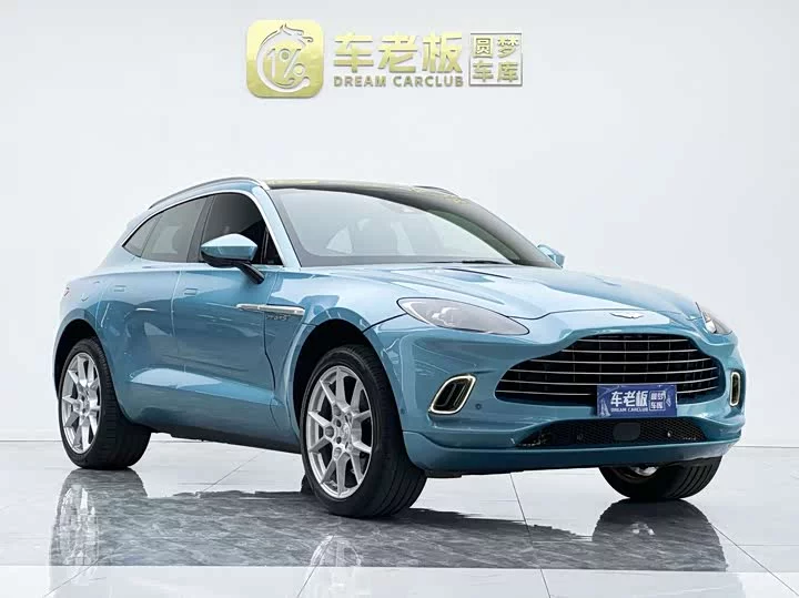 Aston Martin DBX