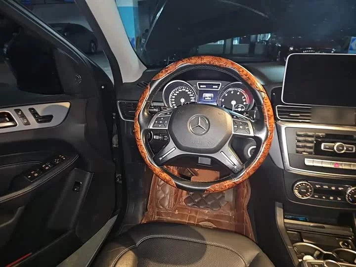 Mercedes-Benz M-Class