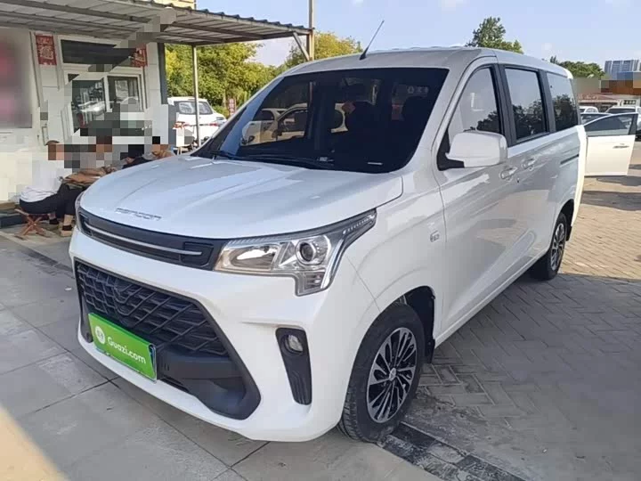 Dongfeng Fengon 380