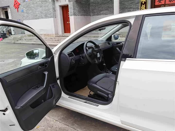 Volkswagen Santana