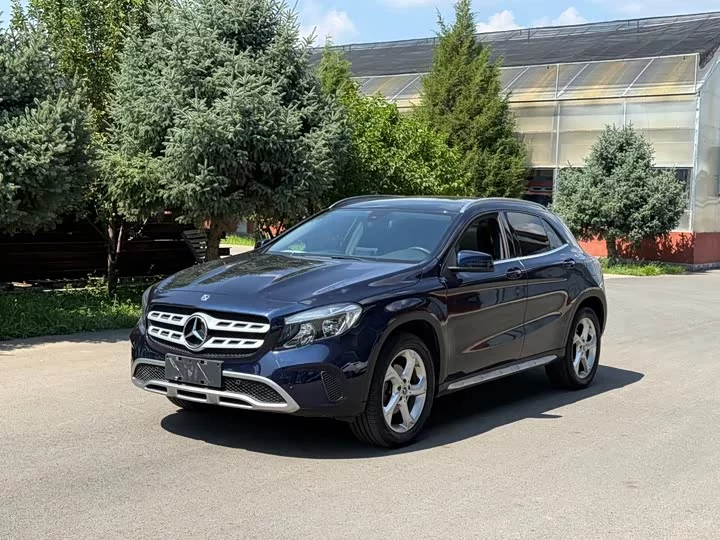 Mercedes-Benz GLA
