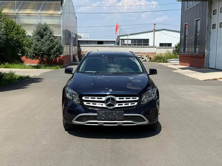 Mercedes-Benz GLA