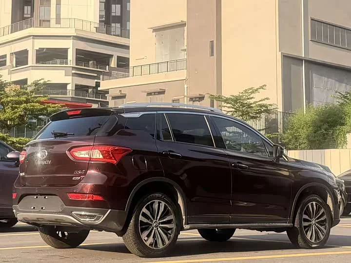 GAC Trumpchi GS4