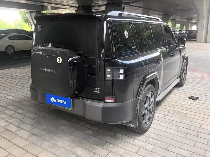 BYD Leopard Titanium 7