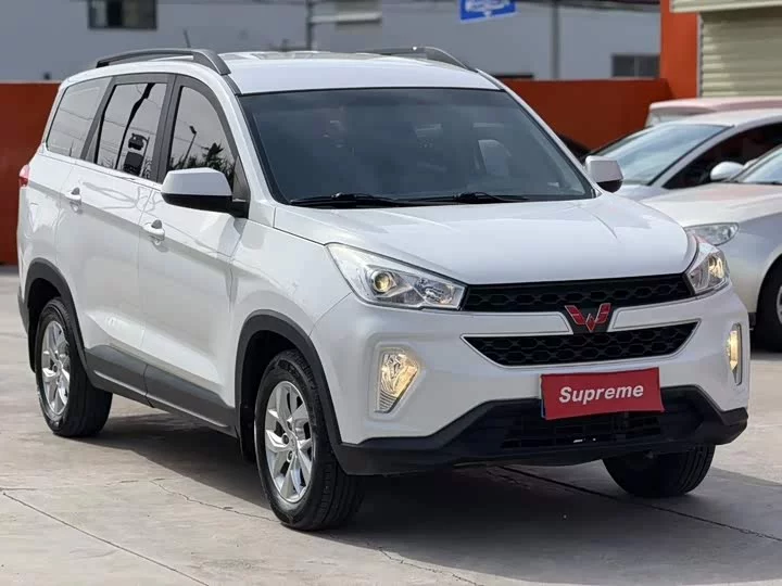Wuling Hongguang S3