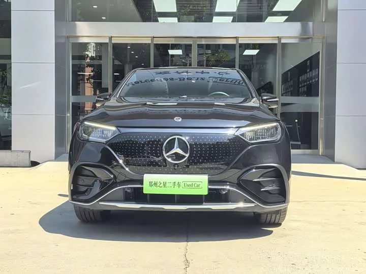 Mercedes-Benz EQE SUV