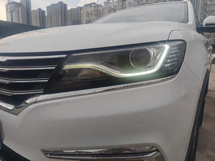 Roewe RX5