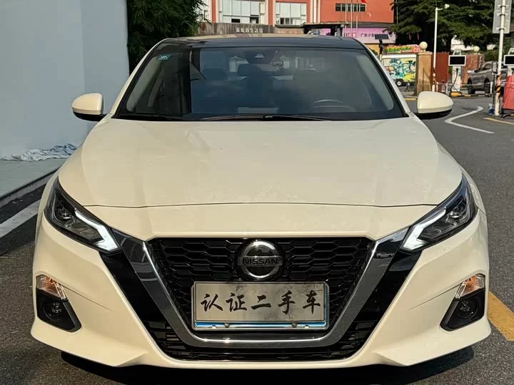 Nissan Teana