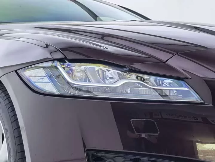 Jaguar XFL