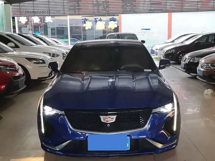 Cadillac CT4