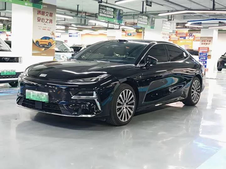 Geely Galaxy Star 8
