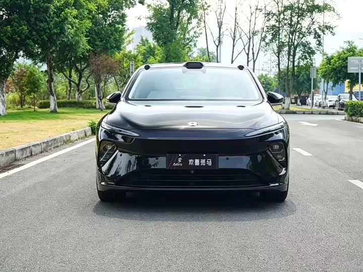 NIO ET7