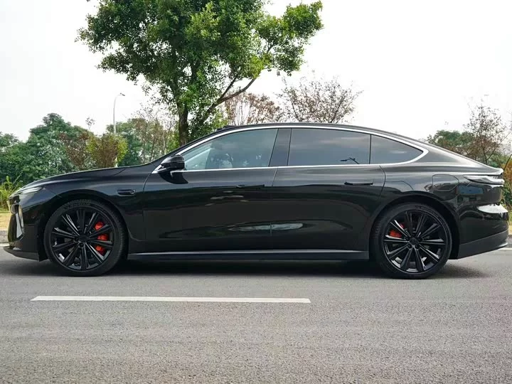 NIO ET7