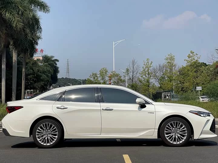 Toyota asian dragon