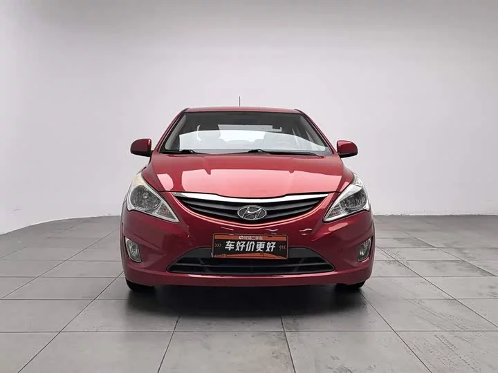 Hyundai Rena