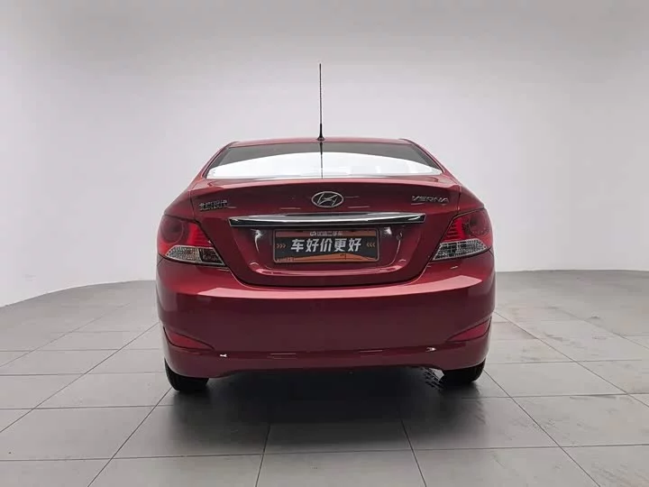 Hyundai Rena
