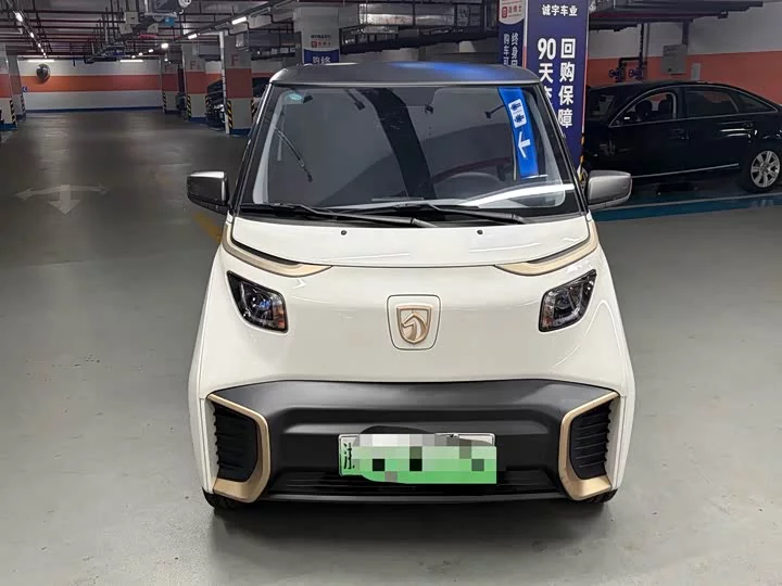 Baojun E200