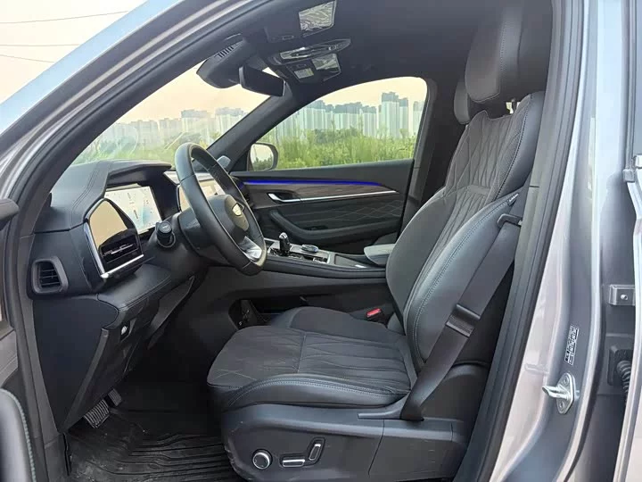 Geely Xingyue L