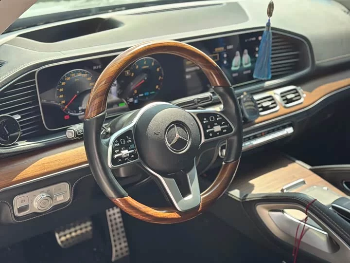 Mercedes-Benz GLS