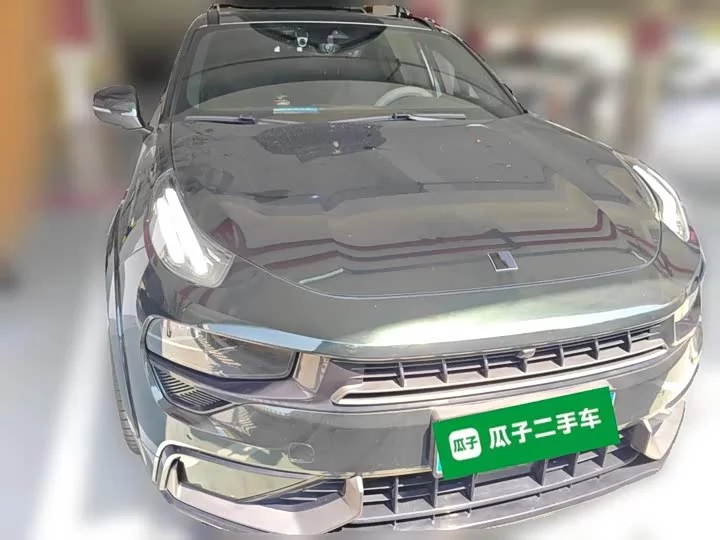 Lynk & Co 02 Hatchback