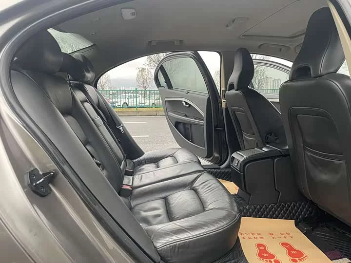 Volvo S80L