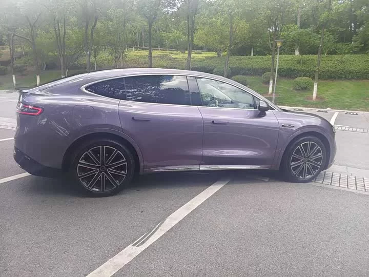 Luxeed R7