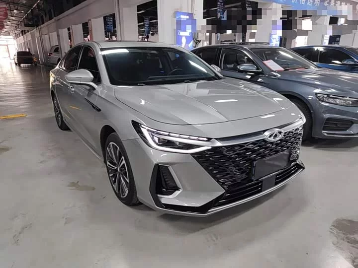 Chery Arrizo 8