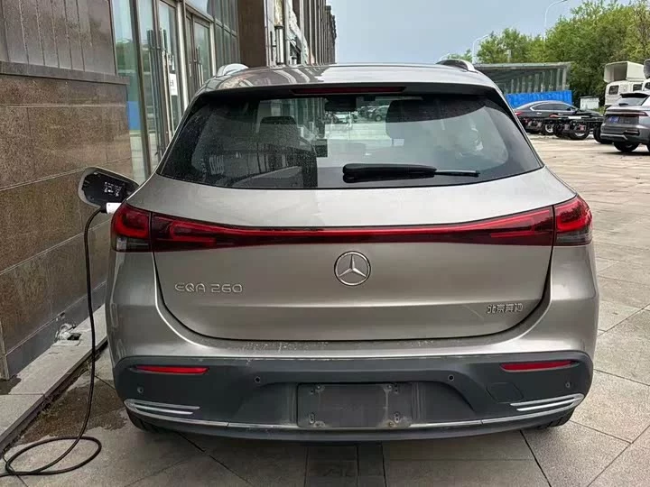 Mercedes-Benz EQA